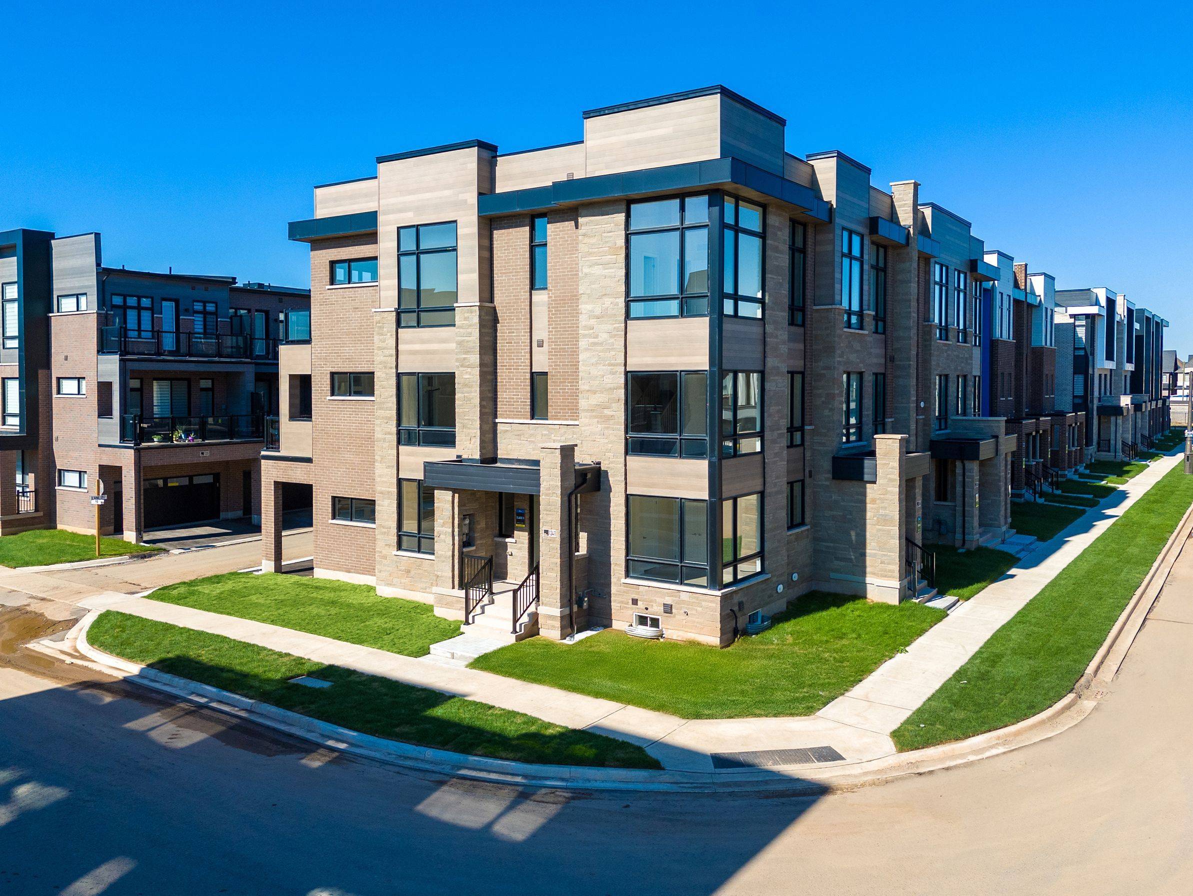 Oakville, ON L6H 7G1,1341 Anthonia TRL