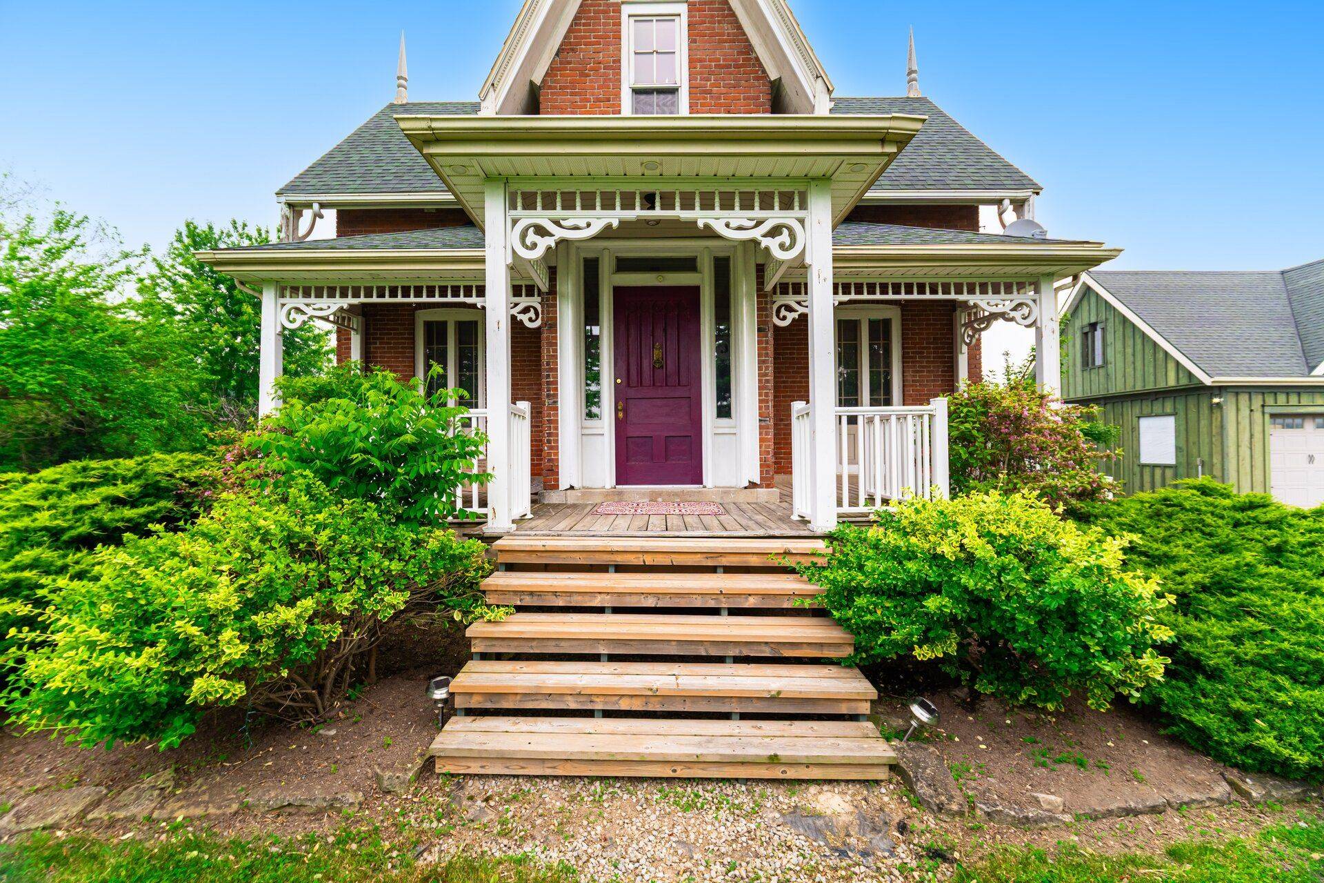 Pelham, ON L0S 1C0,965 Metler RD