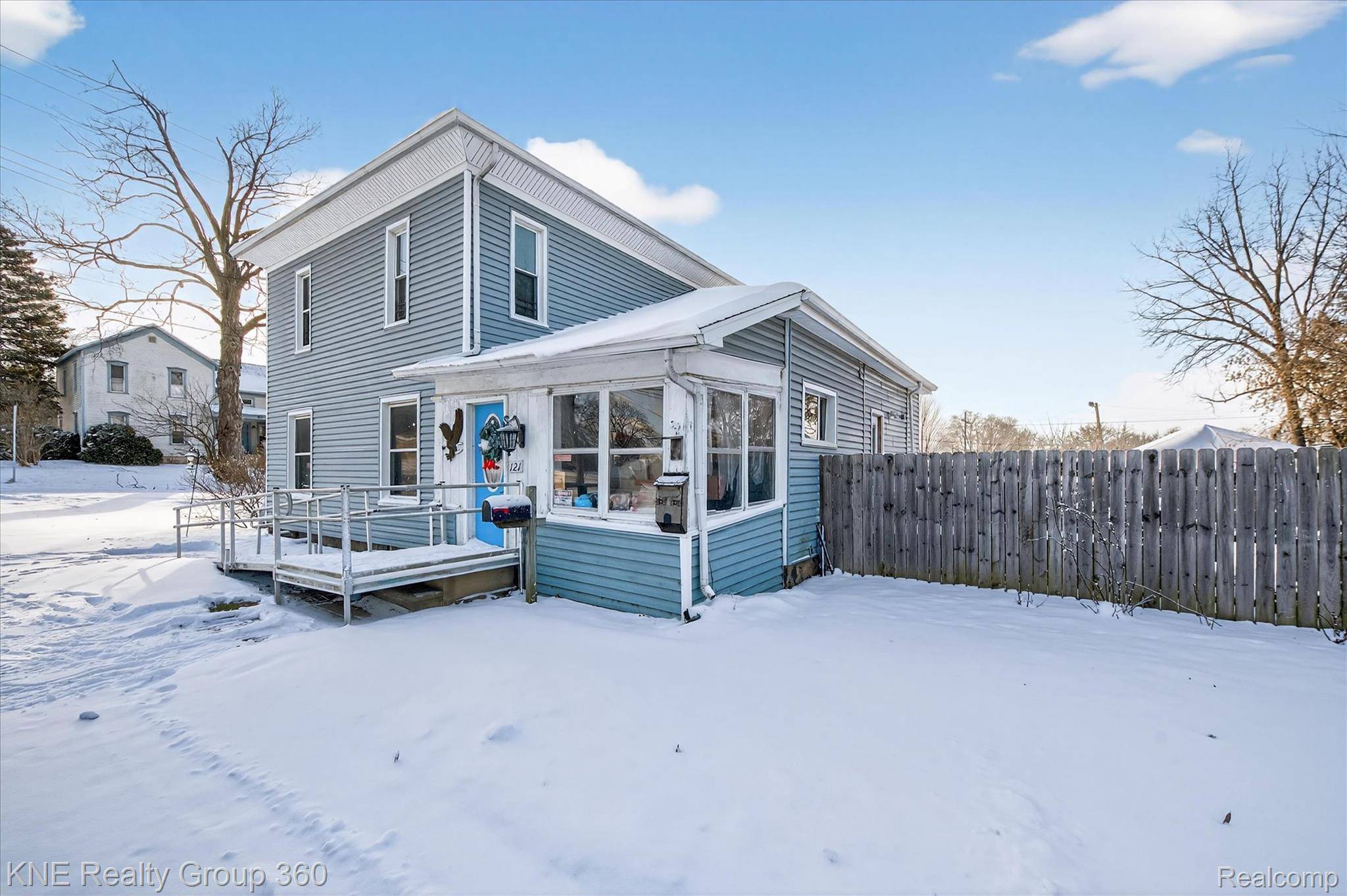 Howell, MI 48843,121 Livingston ST