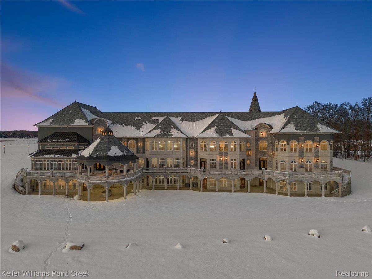 Washington, MI 48095,68050 Hillside LN