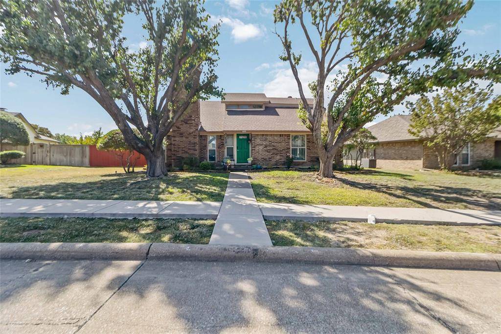 Carrollton, TX 75007,1920 Avignon Court