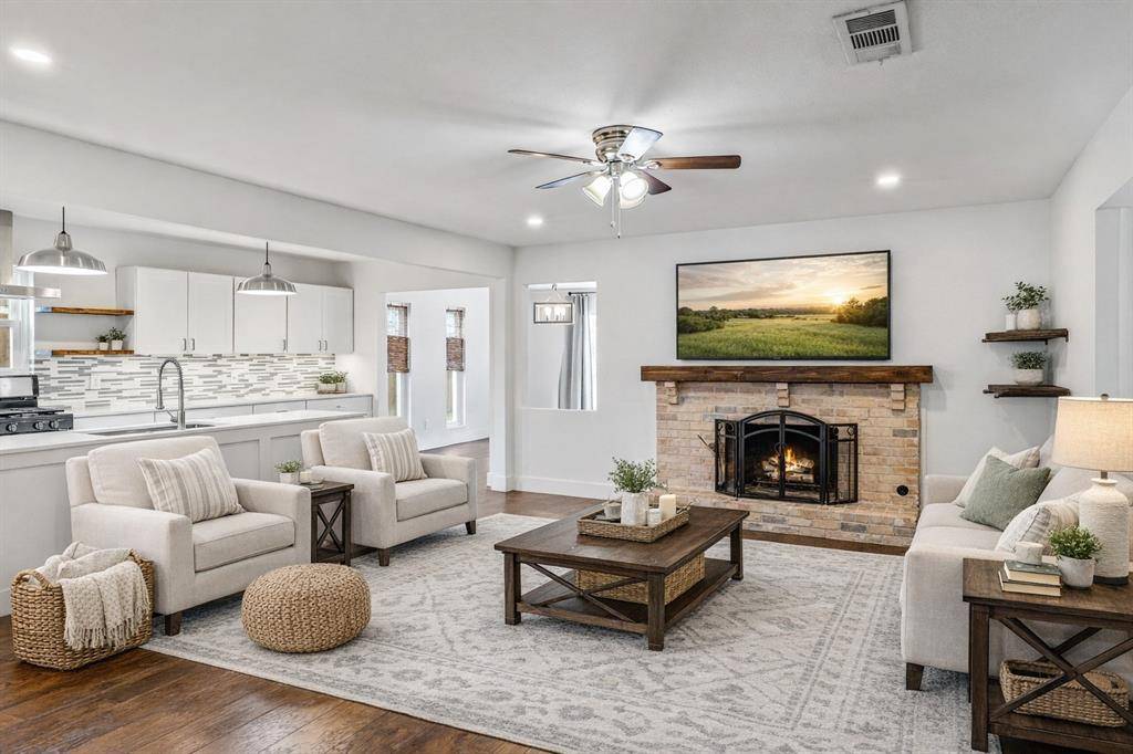 Dallas, TX 75228,11223 Dumbarton Drive