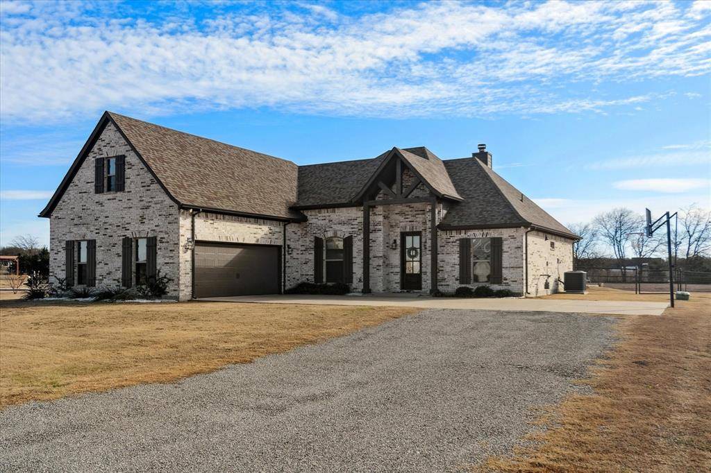 Trenton, TX 75490,920 Cheyenne Trail