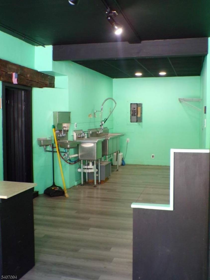 Blairstown Twp., NJ 07825,27 Main St