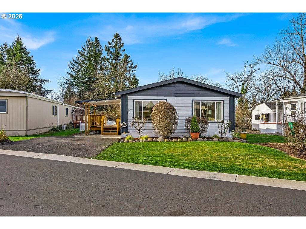 Clackamas, OR 97015,13900 SE HIGHWAY 212 #190