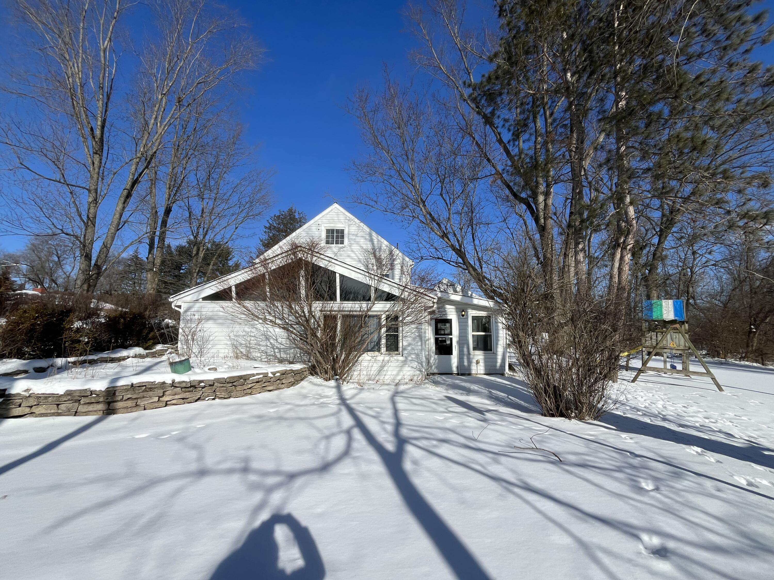 Jackson, MI 49201,5949 Draper RD