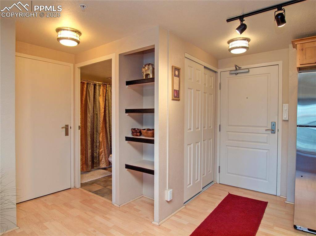 Colorado Springs, CO 80903,417 E Kiowa ST #304