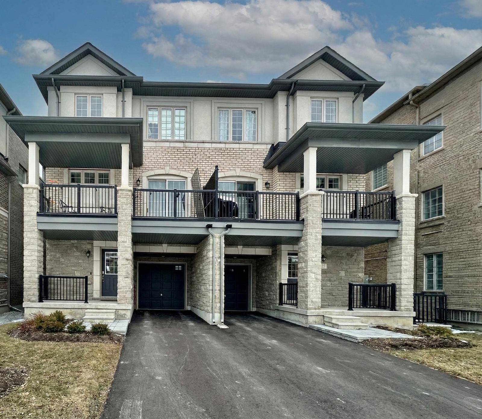 Brampton, ON L6Y 6J9,68 Hashmi PL