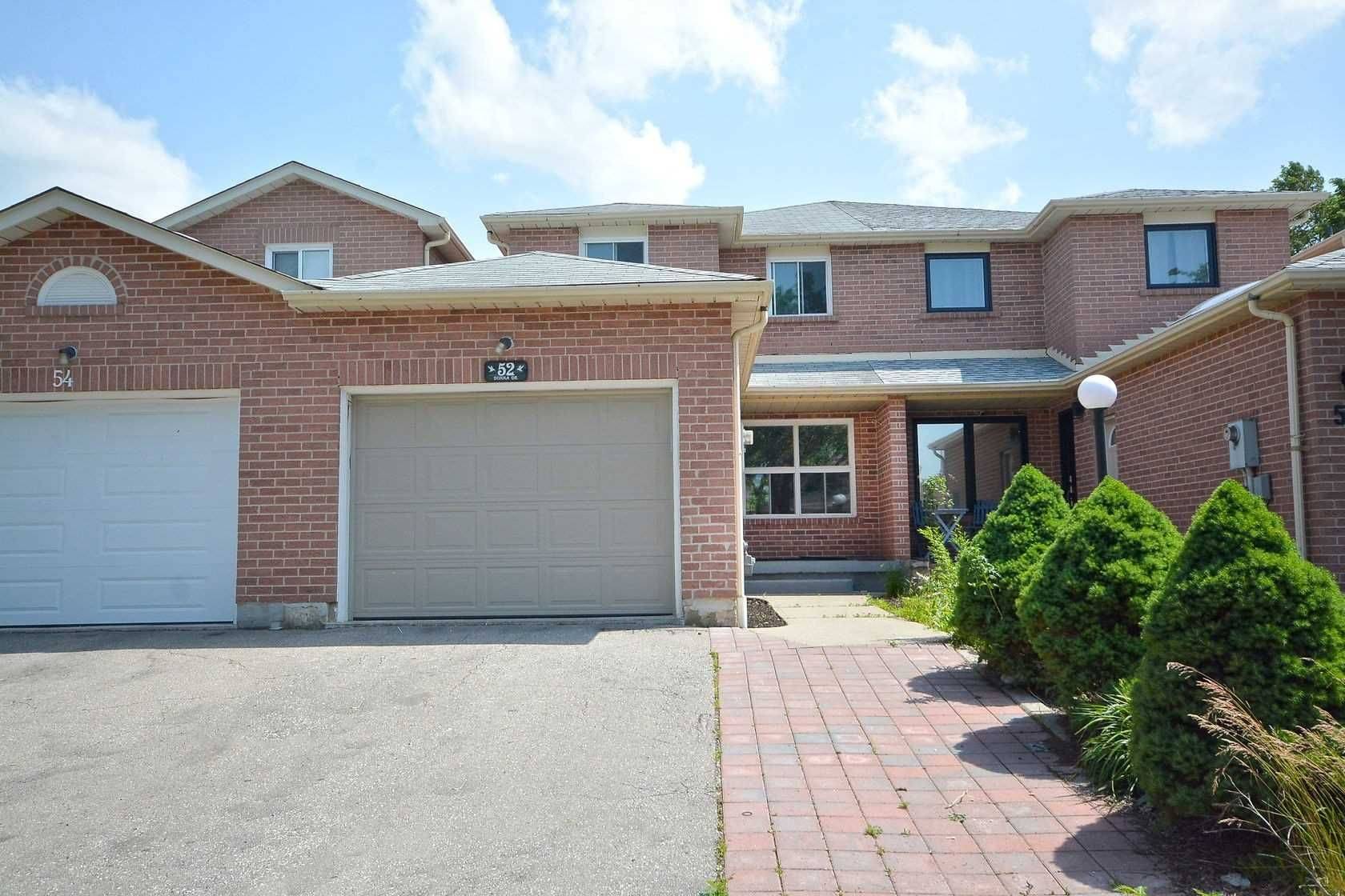 Brampton, ON L6Z 3V2,52 Donna DR #Upper