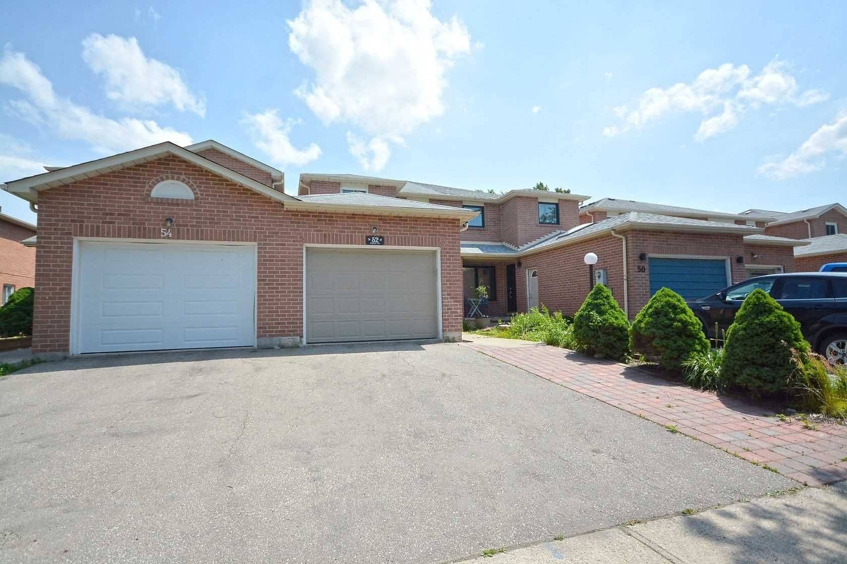 Brampton, ON L6Z 3V2,52 Donna DR #Upper