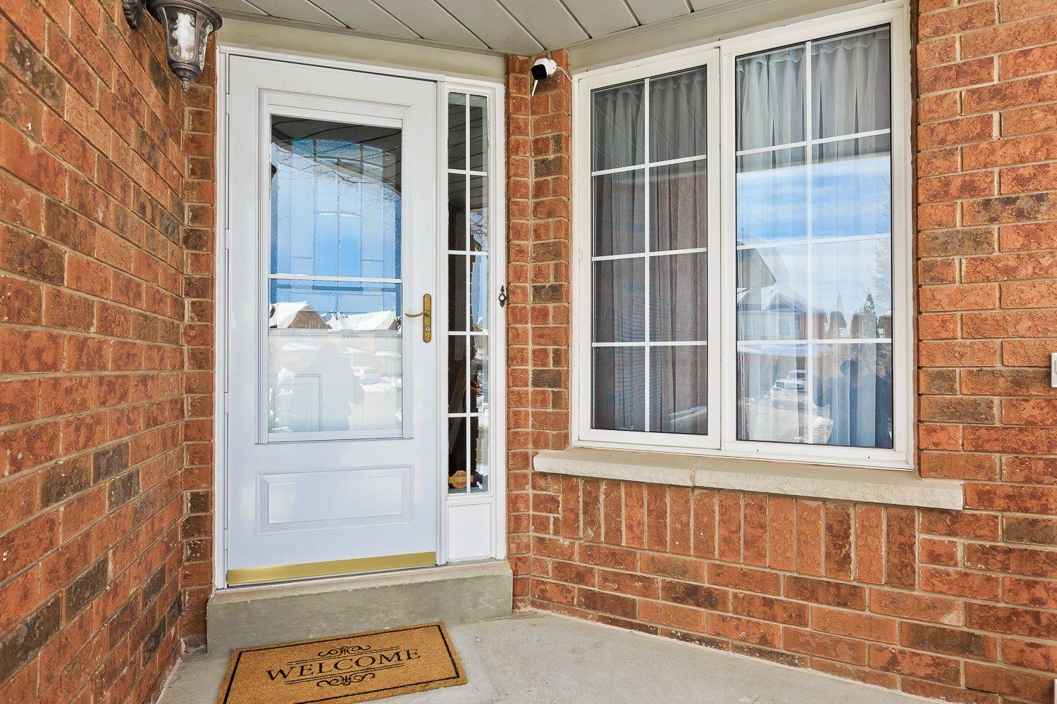 Mississauga, ON L5N 7V4,3945 Foxwood AVE