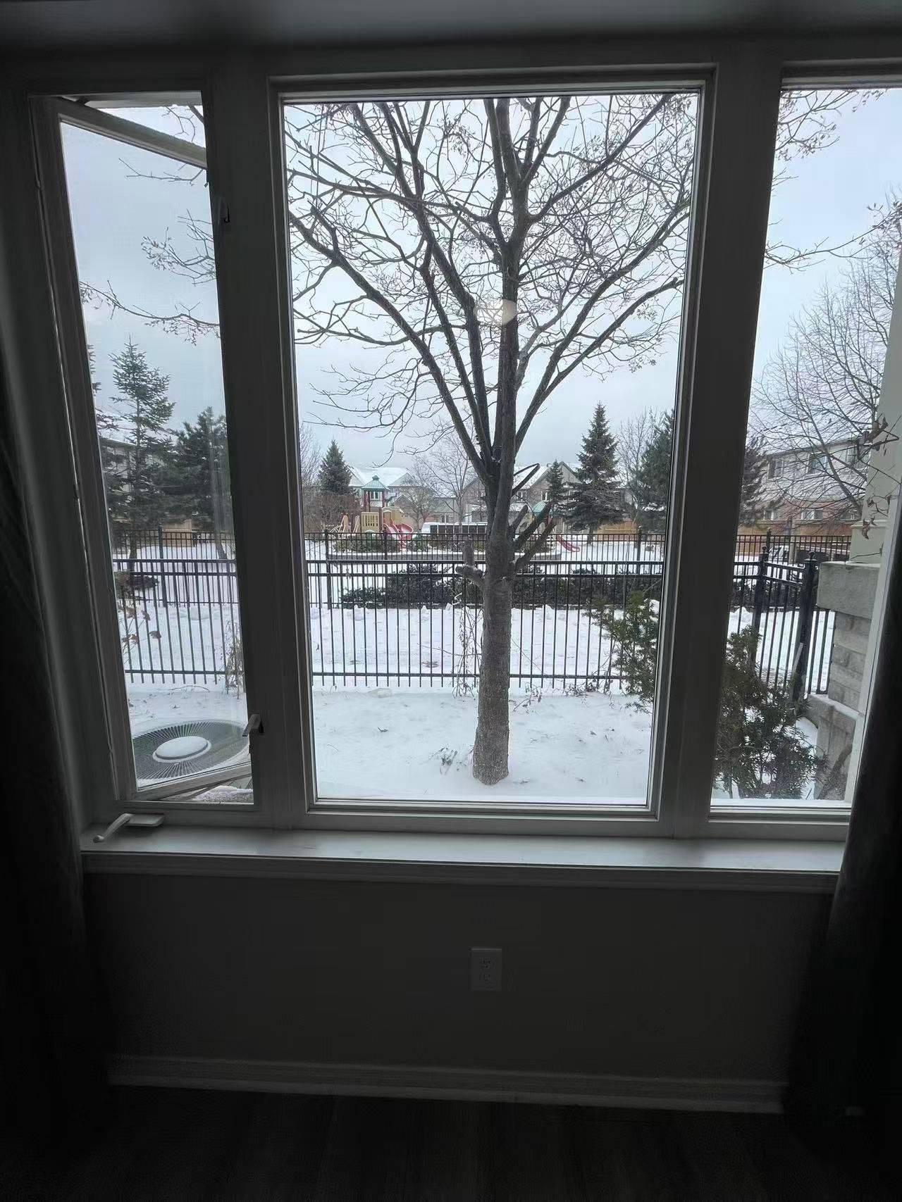 Mississauga, ON L5M 8C5,4975 Southampton DR #266