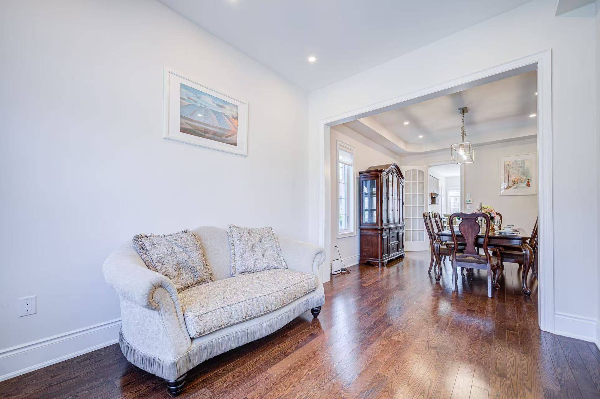 Oakville, ON L6H 0T4,3178 Buttonbush TRL