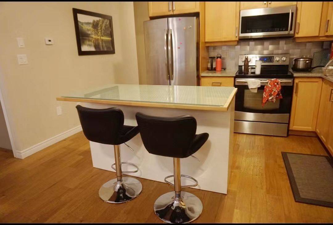 Kitchener, ON N2H 0B2,133 St. Leger ST