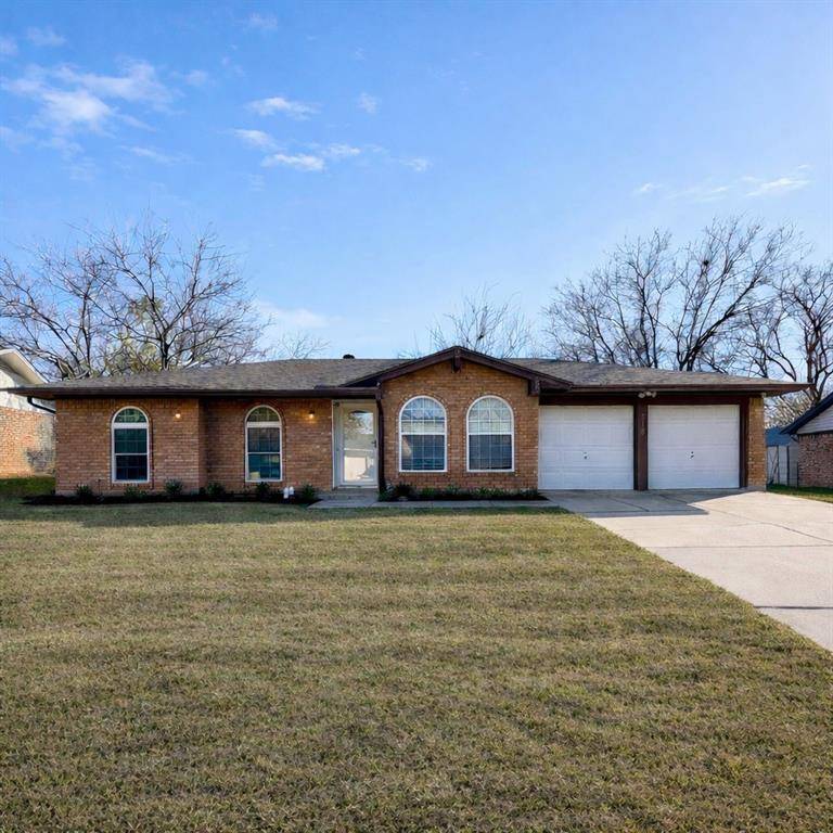 Burleson, TX 76028,318 NE Michael Drive