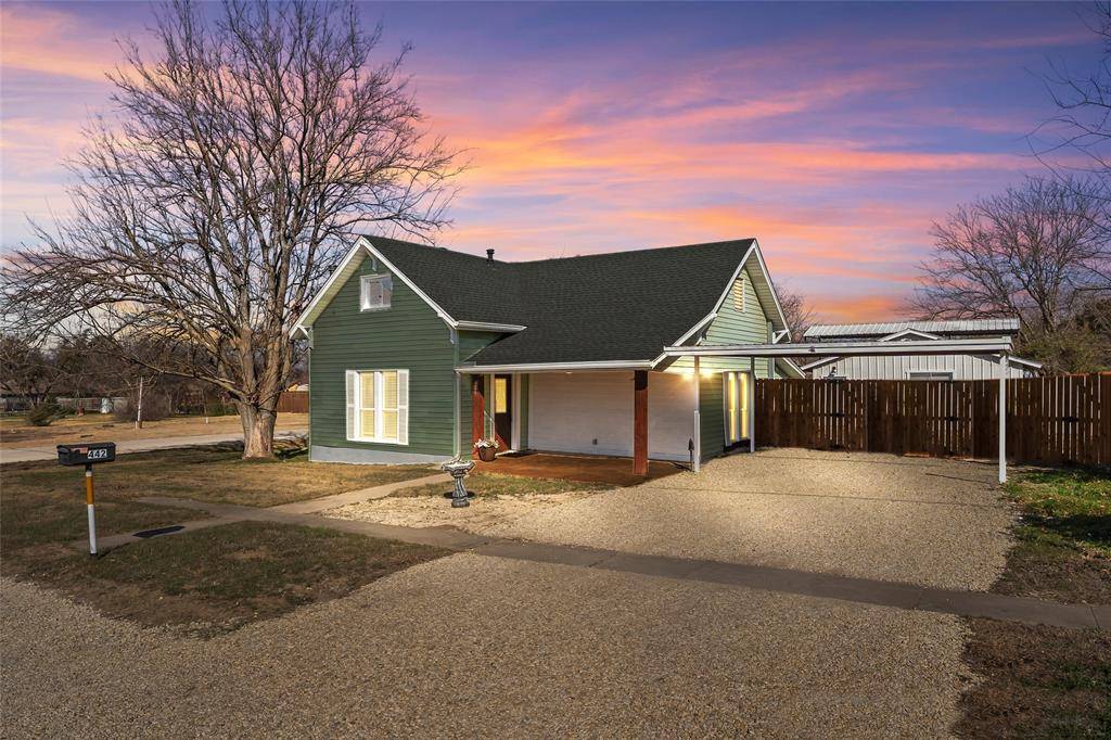 Krum, TX 76249,442 W Mccart Street
