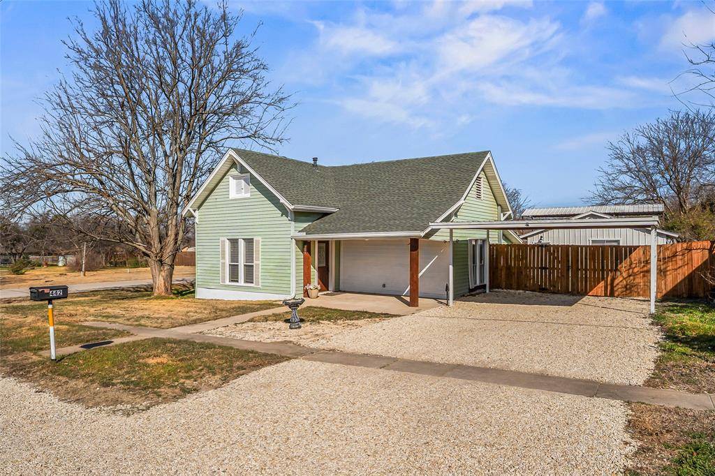 Krum, TX 76249,442 W Mccart Street