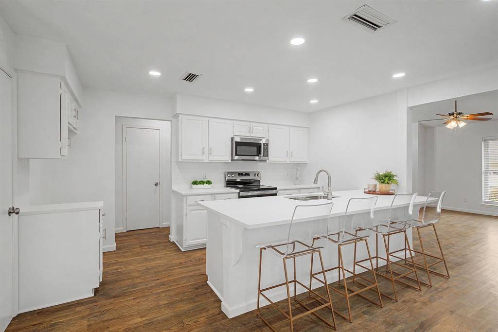 Carrollton, TX 75007,2217 Benbrook Drive