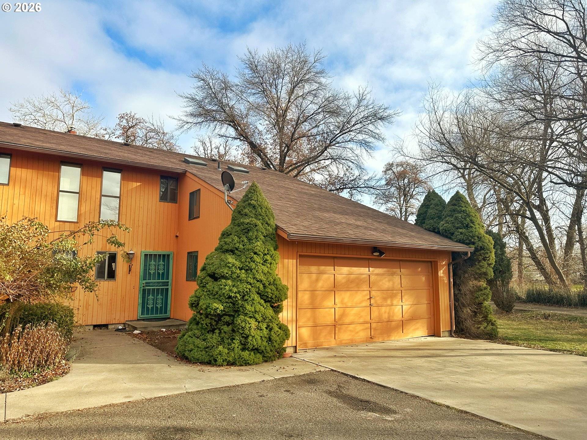 10710 S MCALISTER RD, Island City, OR 97850