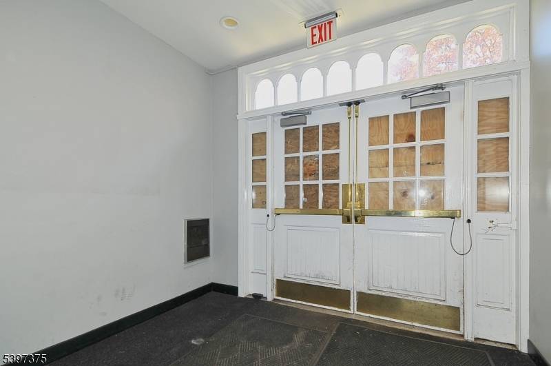 Plainfield City, NJ 07060,335 E Front St