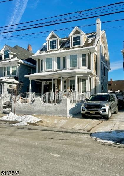 Newark City, NJ 07104,695 Ridge St