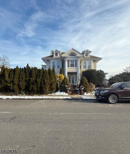 Elizabeth City, NJ 07208,871 Colonia Rd