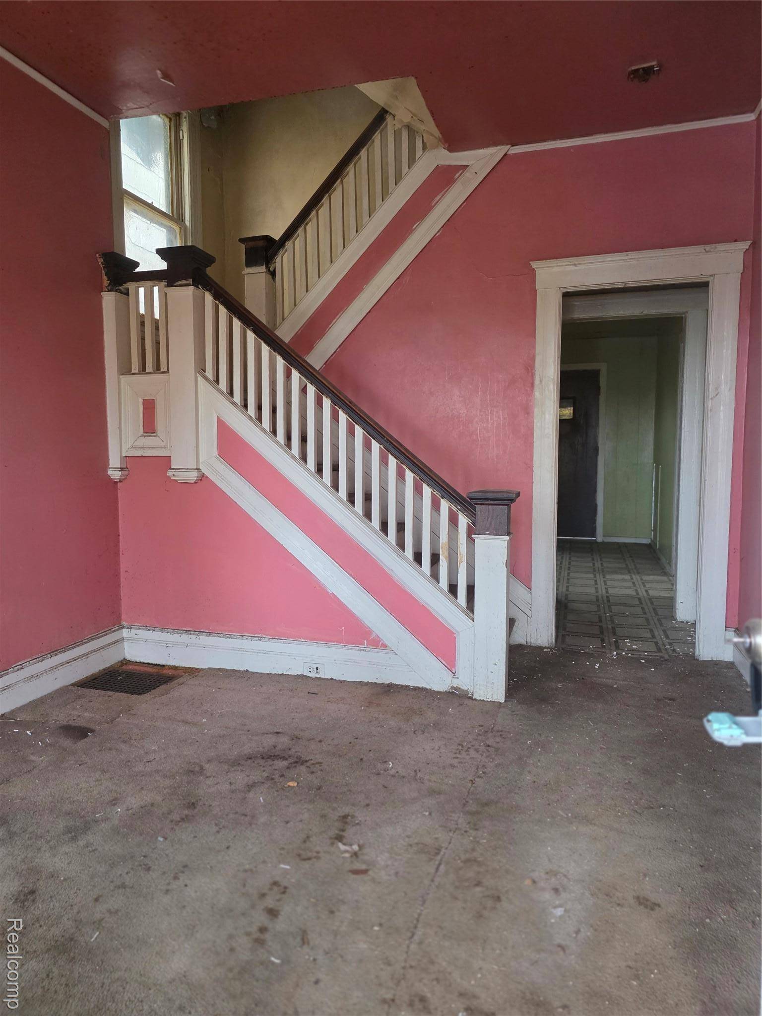 Detroit, MI 48213,5852 Rohns ST