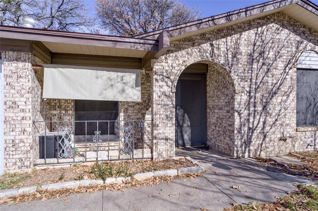 Denton, TX 76209,1717 Oak Tree Drive