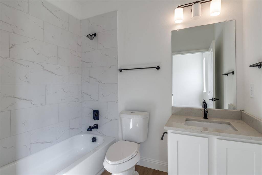 Dallas, TX 75215,5814 Carlton Garrett Street