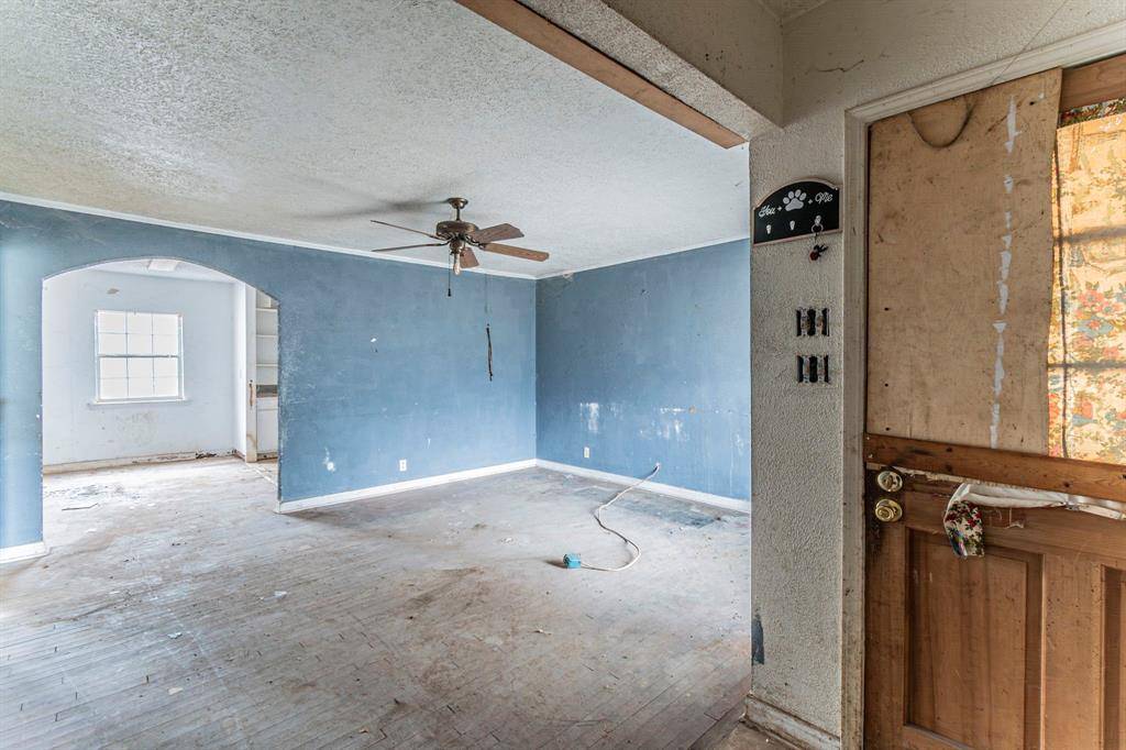 Grand Prairie, TX 75050,1205 Oak Street