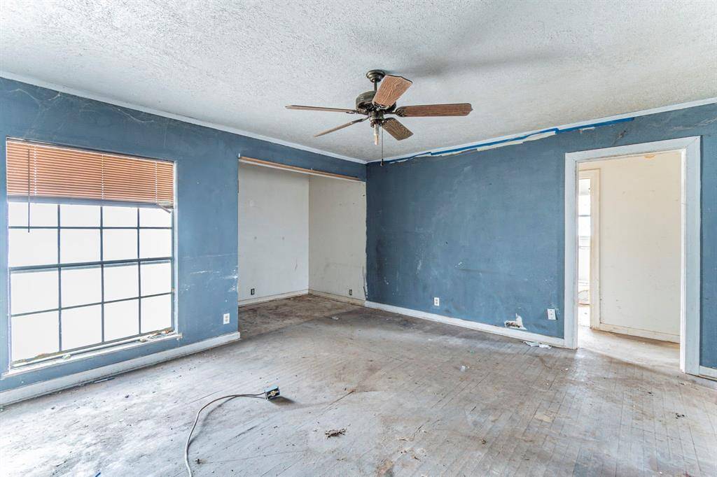 Grand Prairie, TX 75050,1205 Oak Street