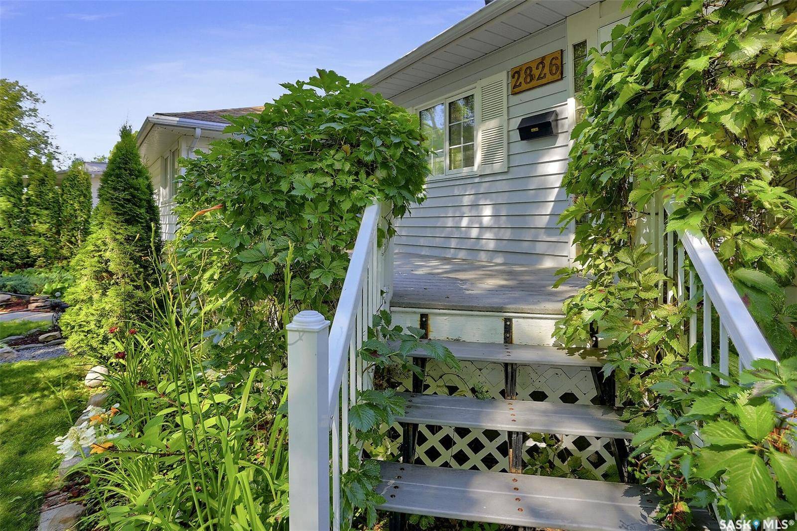 Regina, SK S4S 1E6,2826 23rd AVENUE