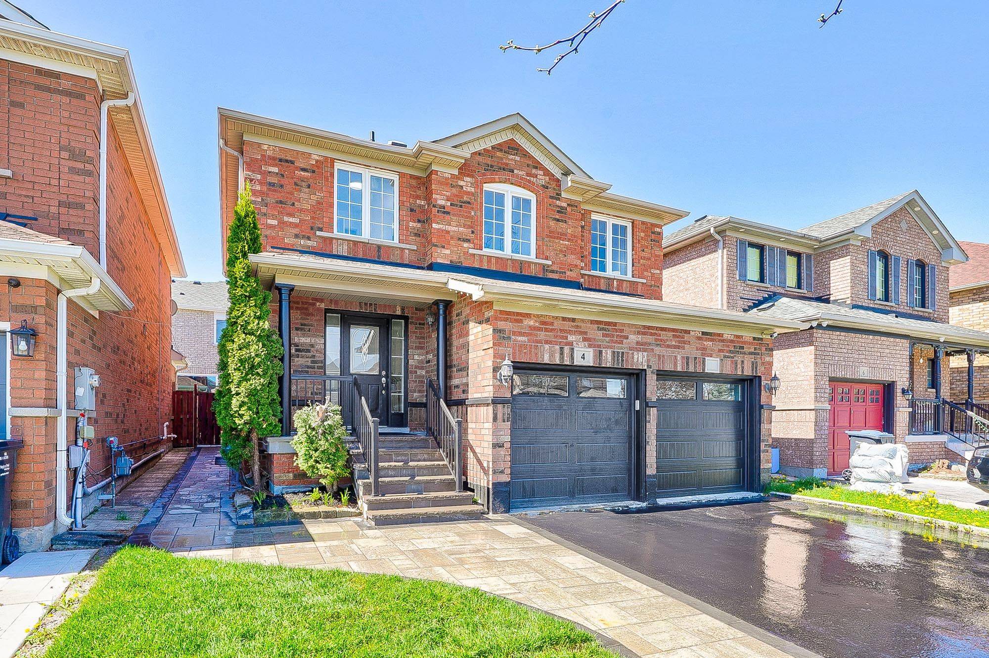 Brampton, ON L7A 2Z4,4 Hedgeline ST