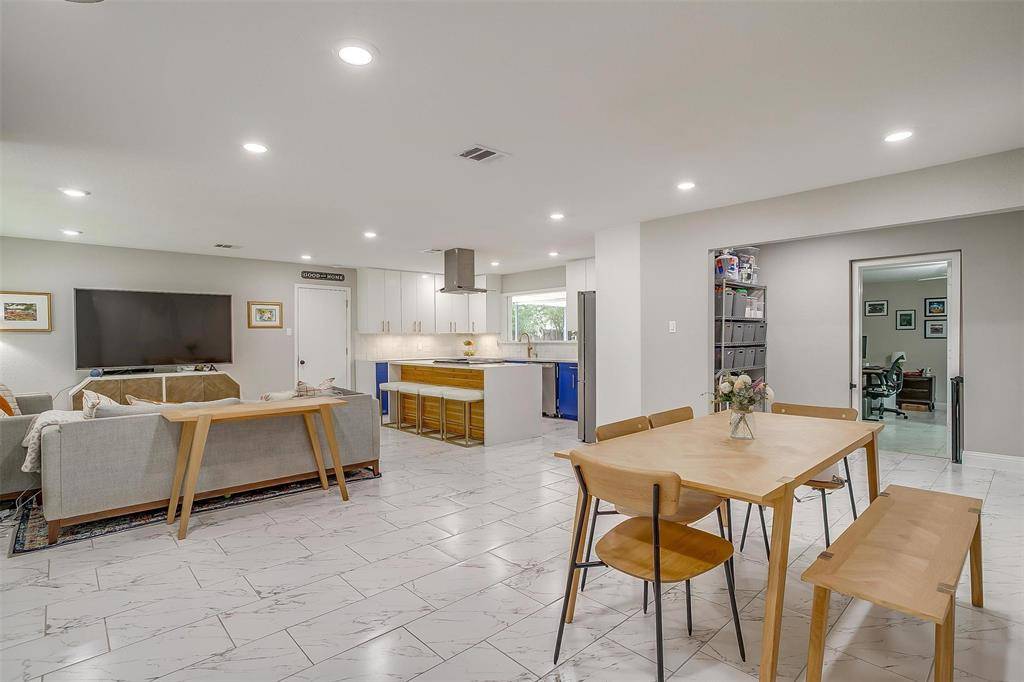 Fort Worth, TX 76116,6912 Treehaven Road