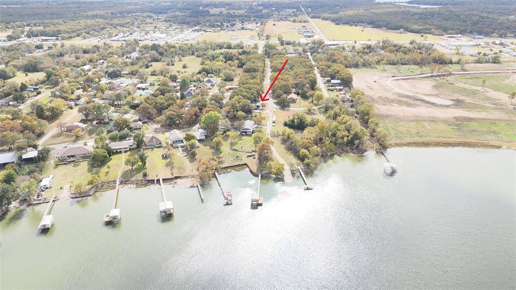 West Tawakoni, TX 75474,404 Haralson Lane