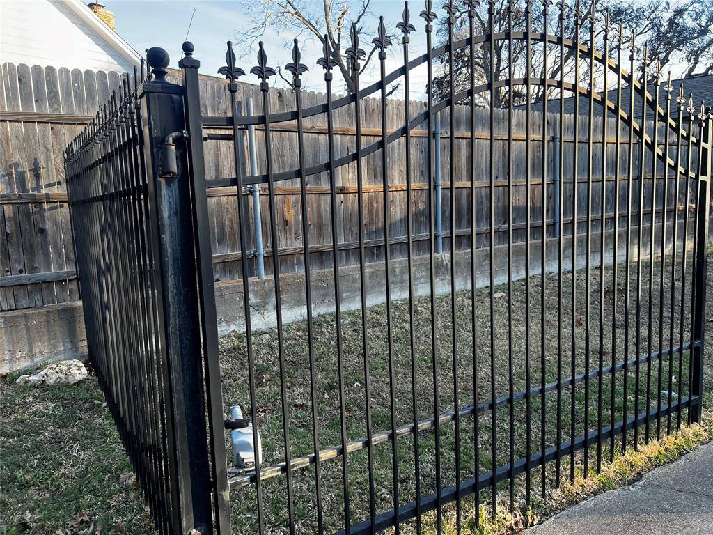 Fort Worth, TX 76133,6161 Walla Avenue