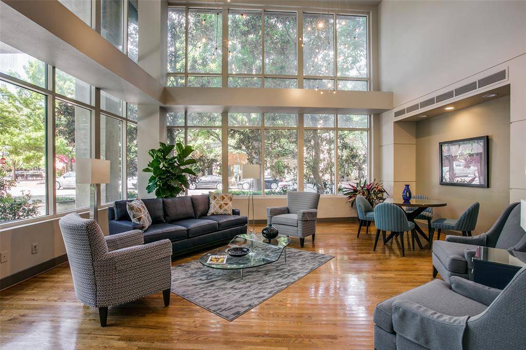 Addison, TX 75001,5055 Addison Circle #205