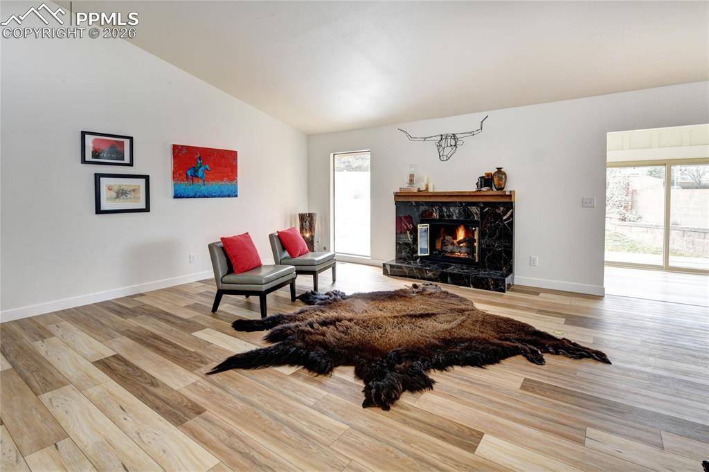 Colorado Springs, CO 80906,2004 Glenhill RD