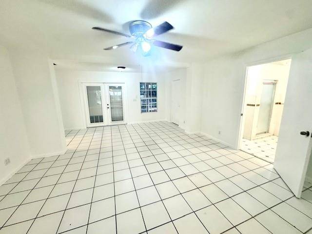 Lantana, FL 33463,1134 Pine tree