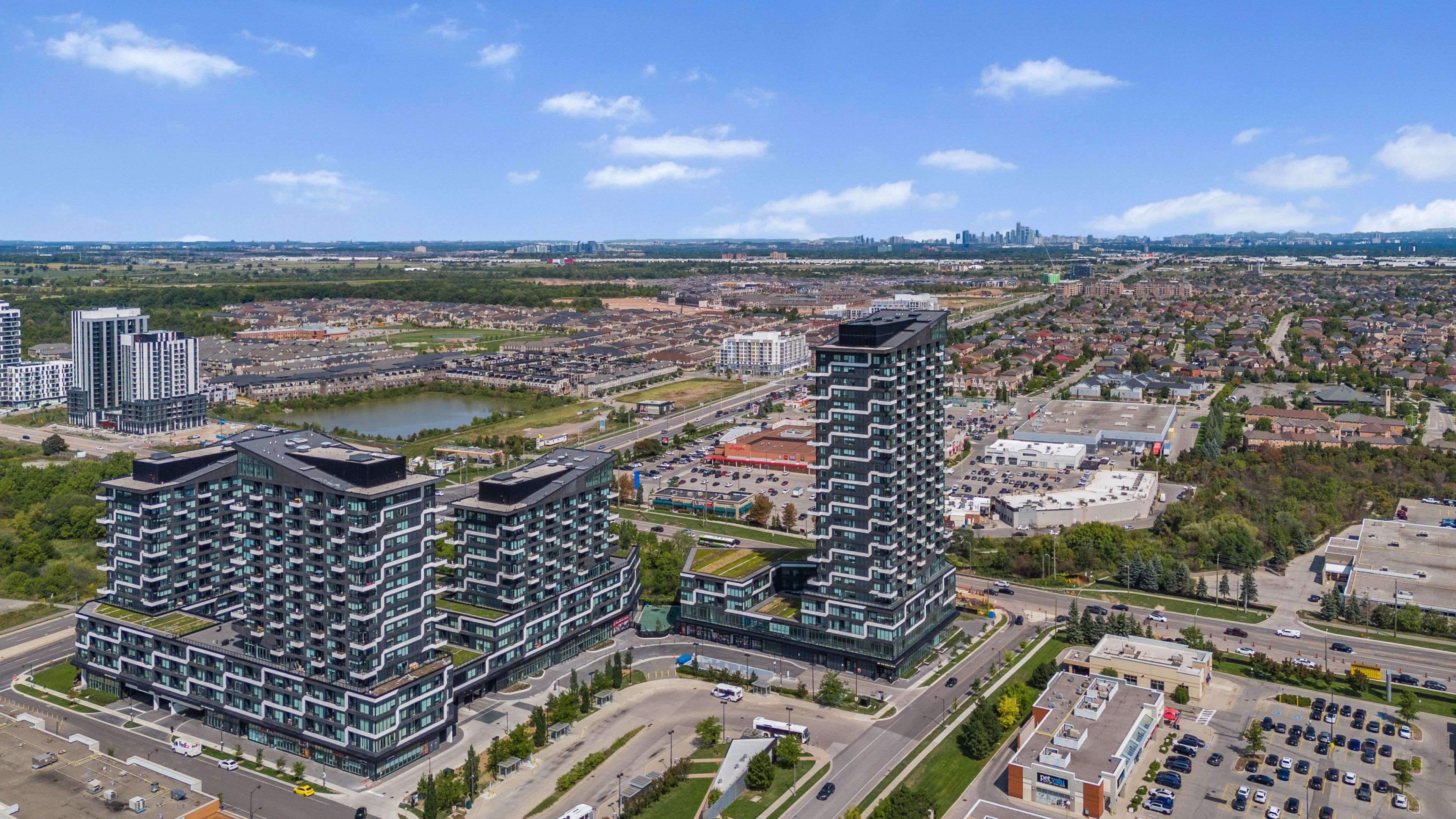 Oakville, ON L6H 3R6,297 OAK WALK DR #2407