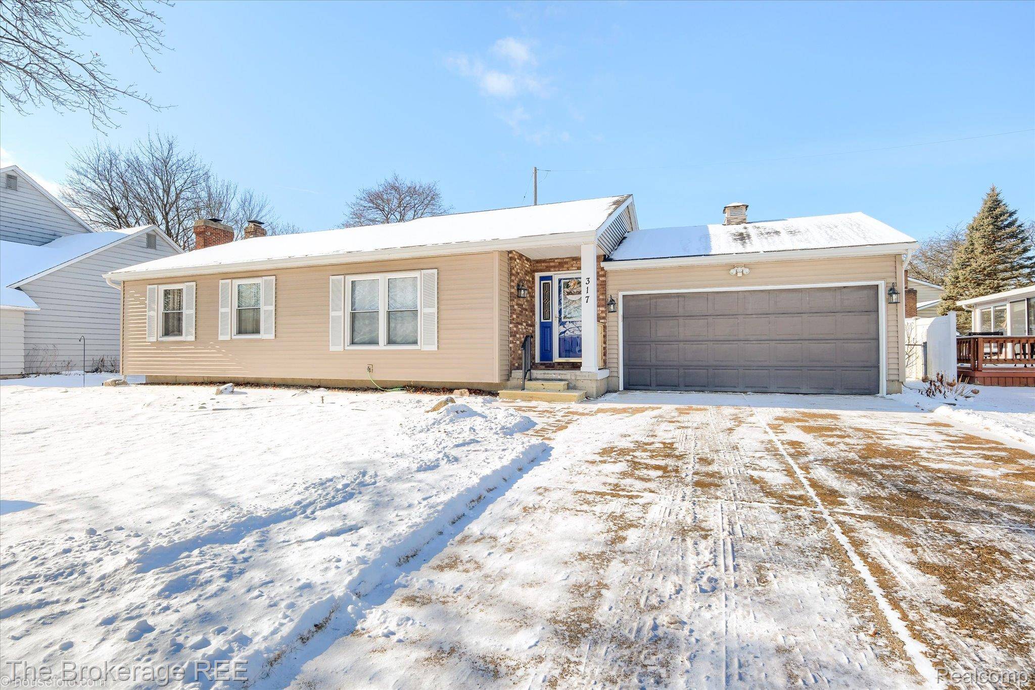 Flushing, MI 48433,317 Oakwood DR