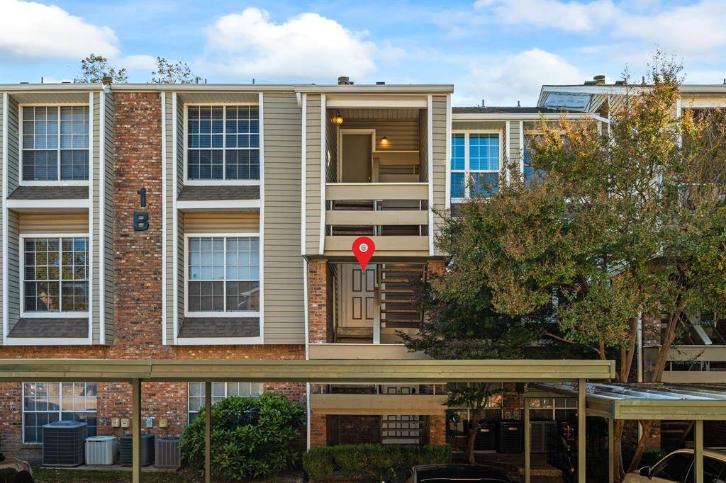 Dallas, TX 75243,8550 Fair Oaks Crossing #111