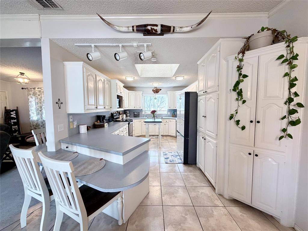 Hawley, TX 79525,7954 US Highway 277 S