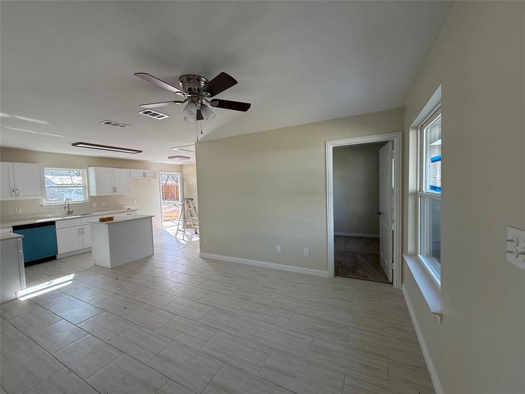 Dallas, TX 75253,10914 Stinson Drive