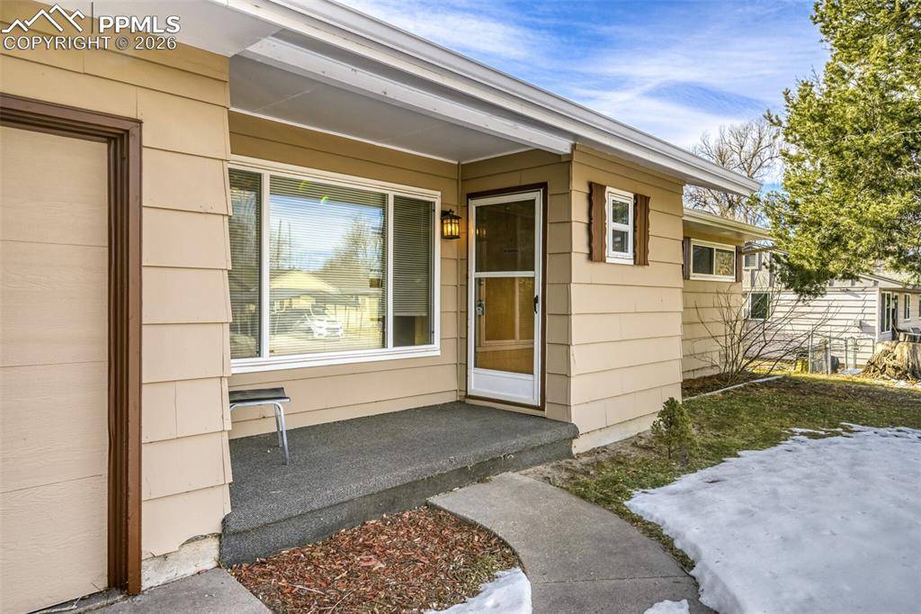 Colorado Springs, CO 80911,525 Acoma DR