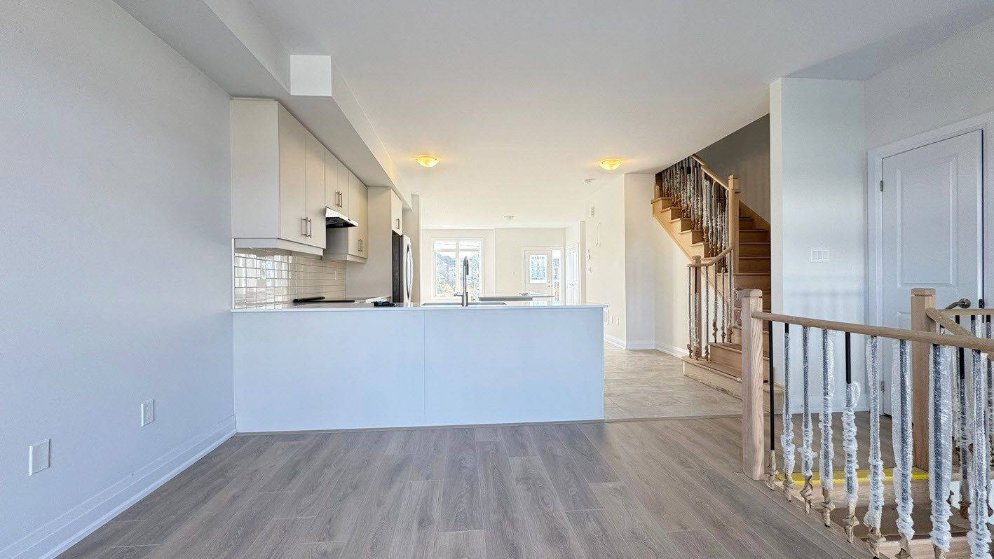 Richmond Hill, ON L4E 2Y9,169 Seguin ST