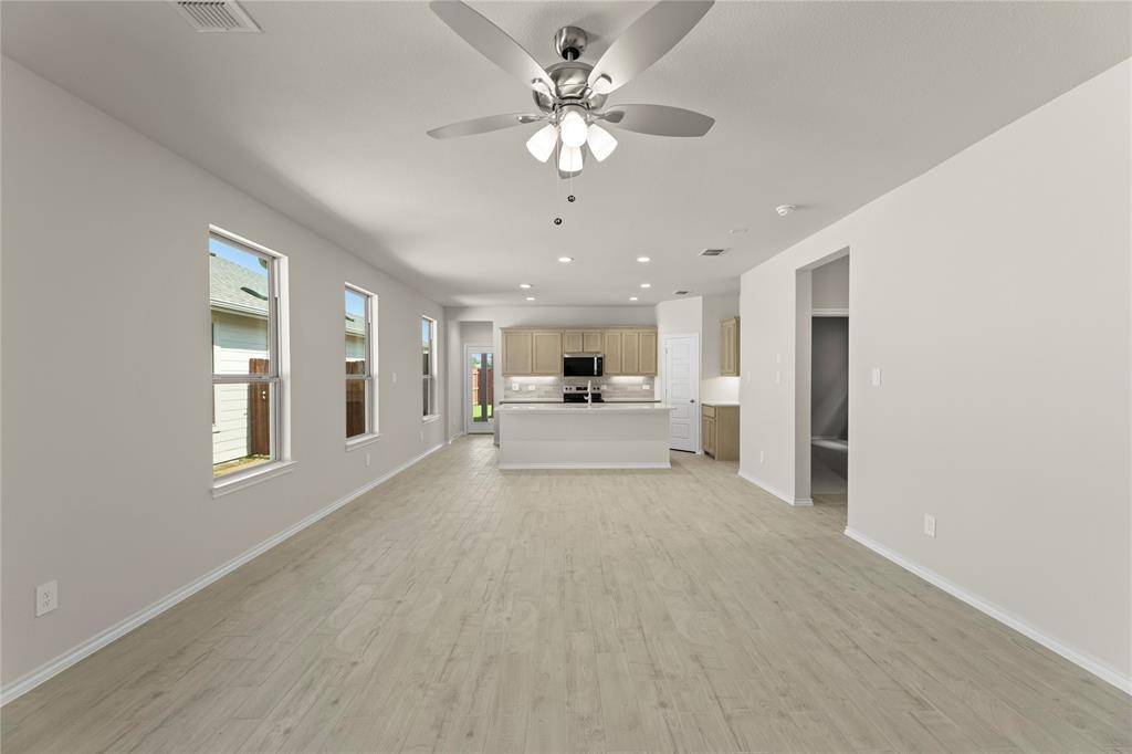 Aubrey, TX 76227,1641 Meadow Crest Drive