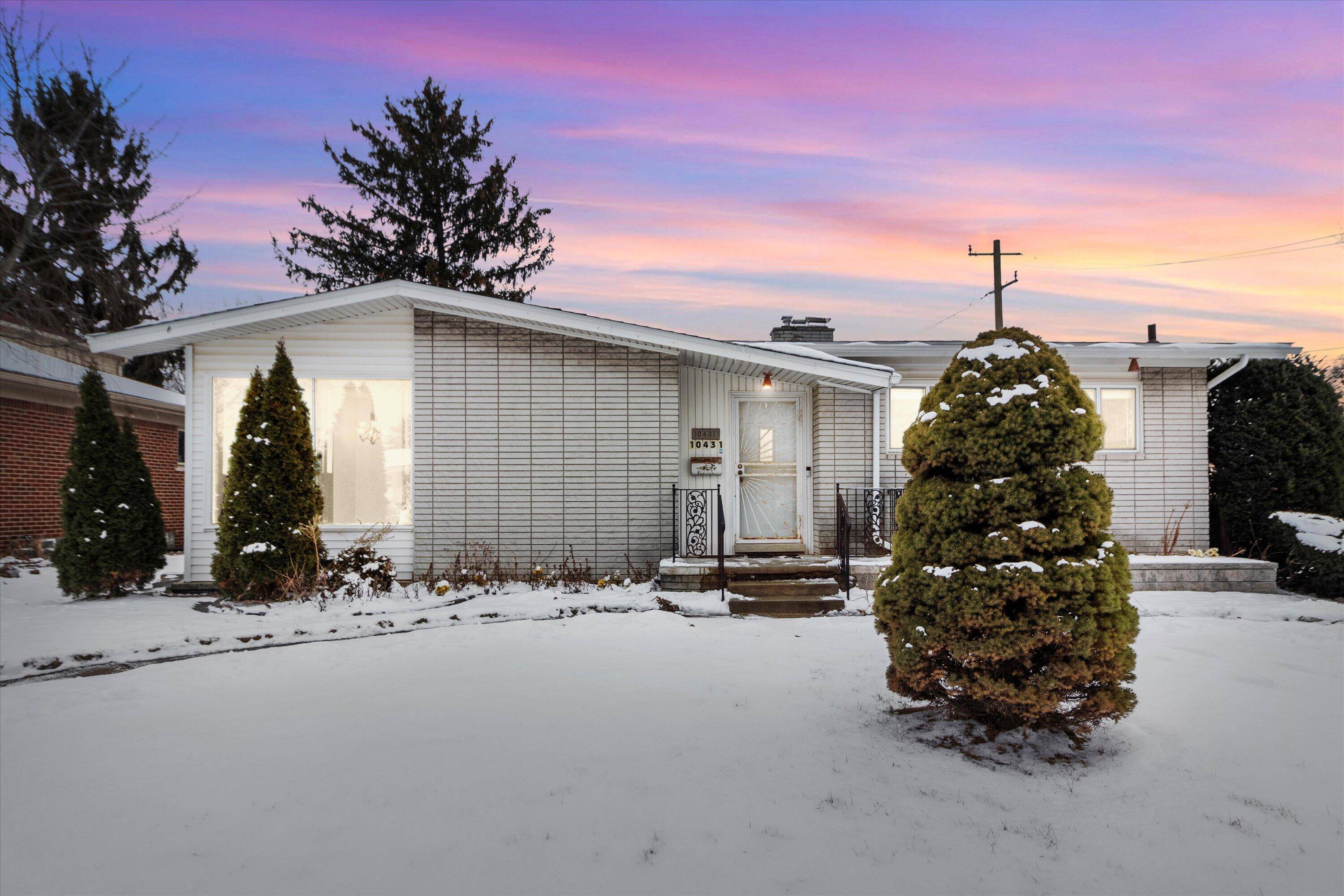 Oak Park, MI 48237,10431 Oneida BLVD