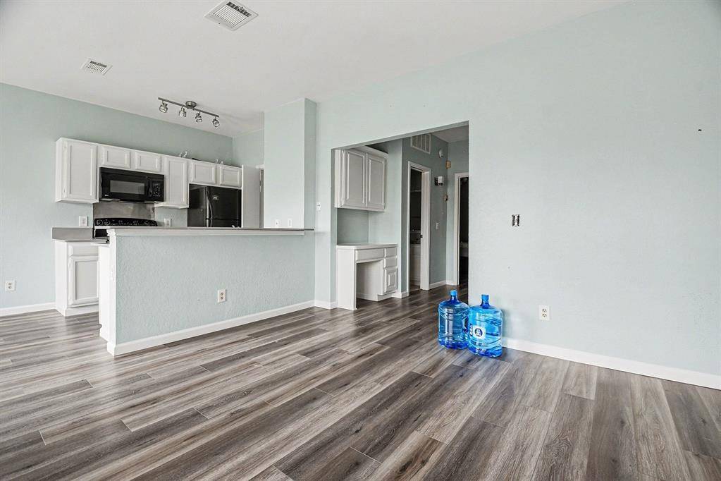 Dallas, TX 75231,7340 Skillman Street #1109