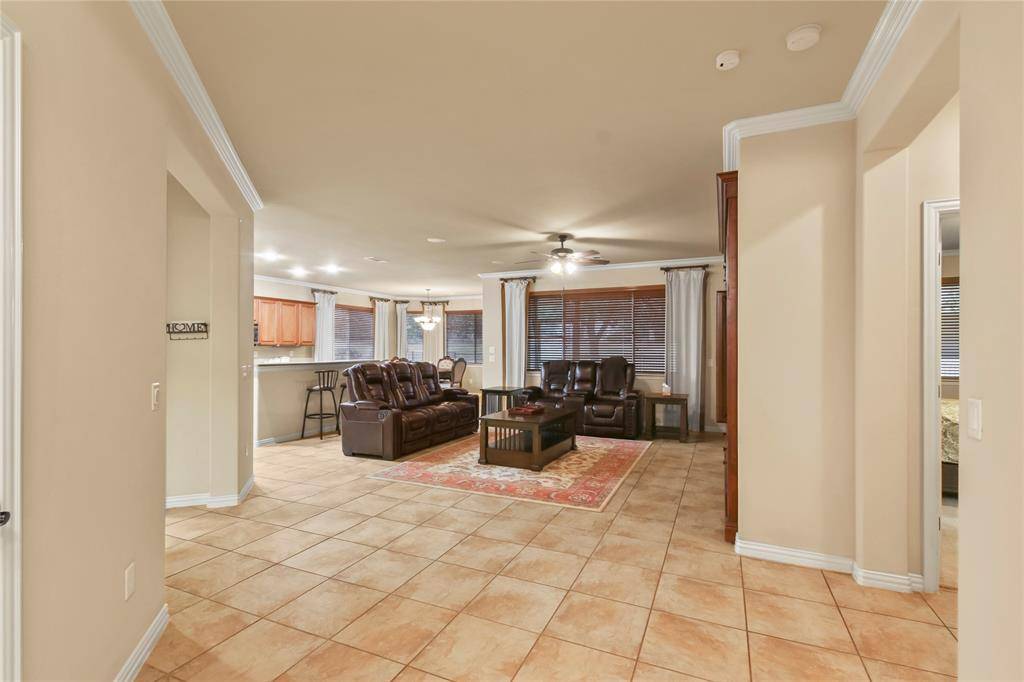 Denton, TX 76207,9116 Perimeter Street